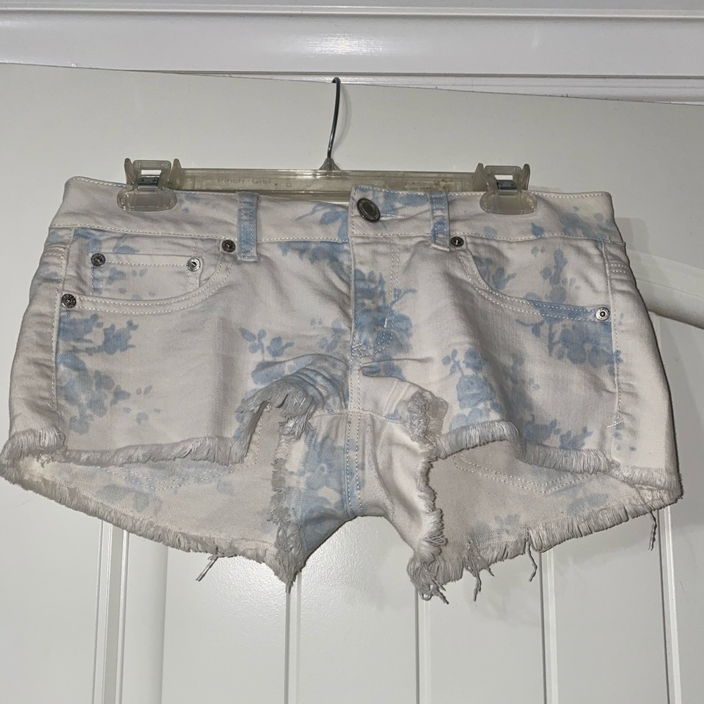 American Eagle cut off shorts